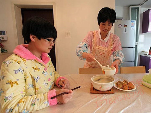 <a href='http://m.139150.com/product--1.html' target='_blank'>西安保姆</a>